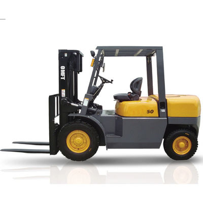 Ce Certified Diesel Forklift Truck with Triplex Mast and Japanese Isuzu Engine