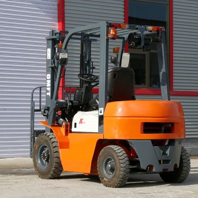 2.5t Diesel Forklift Truck 2500kg Lift Height 3000-7000mm Min. Turning Radius 2280mm