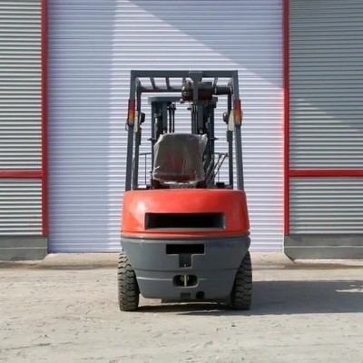 2.5ton Diesel Forklift with Automatic Transmission and Solid Tyres Lift Height 3000-7000mm