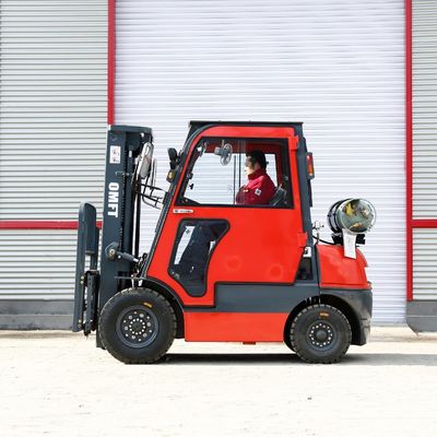 2.5t Forklift Truck with Min. Turning Radius 2280mm and Nissan K21 K25 Engine Forklift