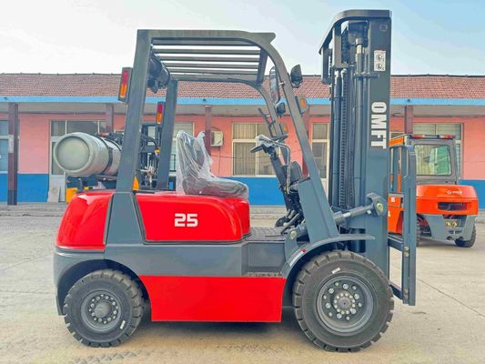 2.5ton LPG Gas Forklift/Propane Forklift Toyota7 Model Standard Ce ISO SGS Fork 1070mm