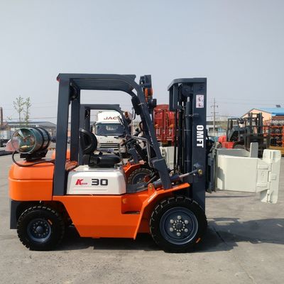 3.5ton Lp Gas Forklift Toyota7 Model with Min. Turning Radius 2470 Standard Ce SGS ISO