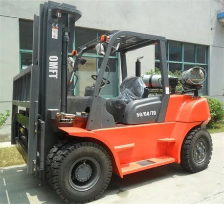 4.5m Lifting Height 6ton LPG Forklift with Three Stage Mast and Pneumatic or Solid Tires