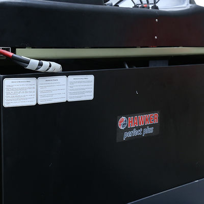 Scissor Telescopic Fork Electric Stacker 100/30/1070mm Fork and 9/10km/H Travel Speed